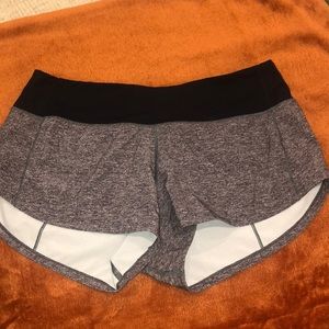 lululemon shorts 2.5
